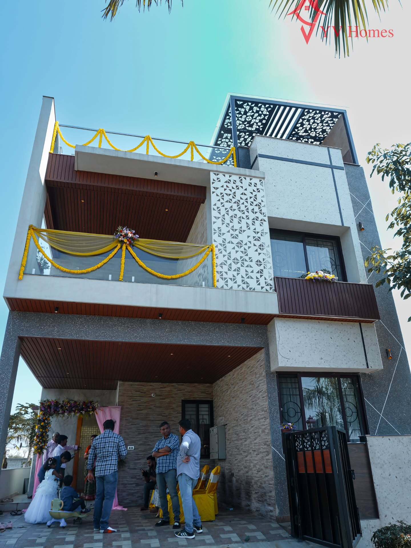 Mr. Jayanth's Home, photograph 2